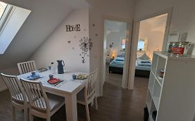 Helle Wohnung Mit Zwei Schlafzimmern